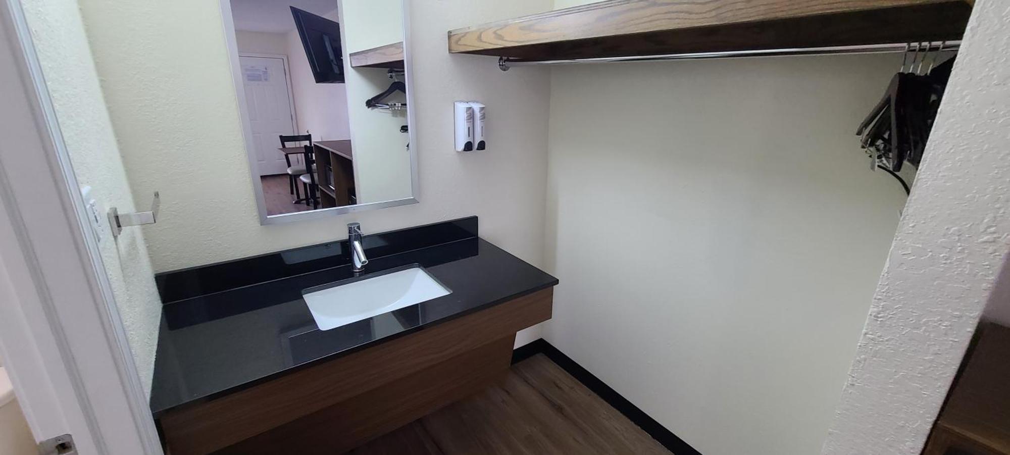 Red Roof Inn Byron Luaran gambar
